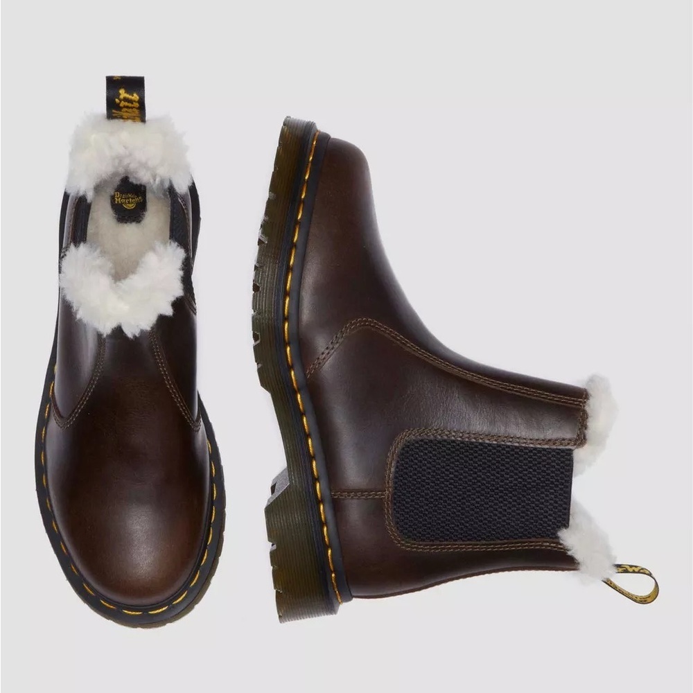 2976 WOMEN'S FAUX FUR LINED CHELSEA BOOTS - Picture 9 of 11